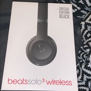 Matte Black Beats!